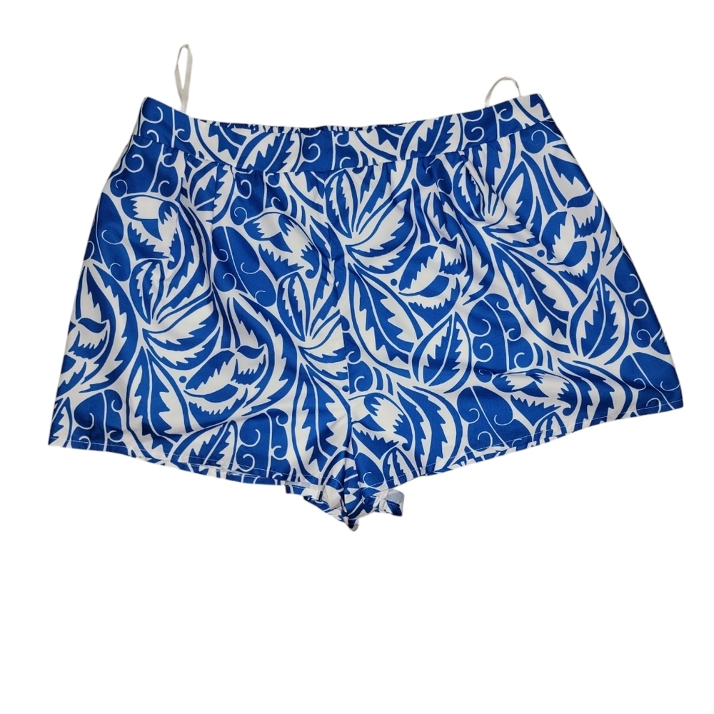 Fashion Nova Blue Floral Shorts Set - Picture 6 of 14